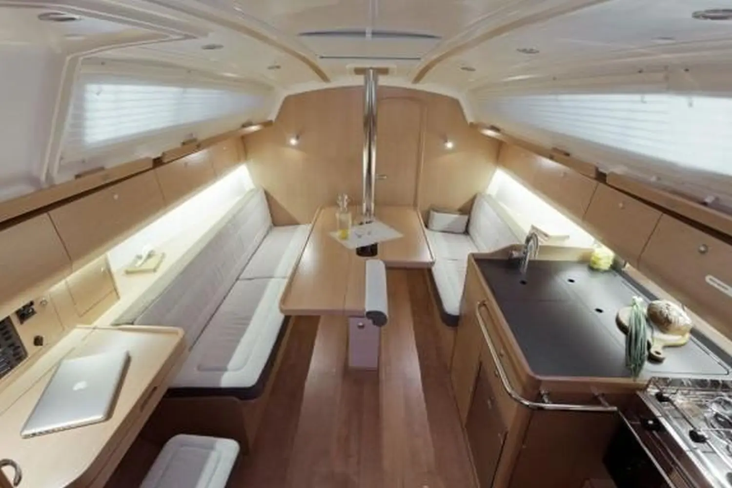 Mawingo / Delphia34 Yacht von Yachtschule Fehmarn