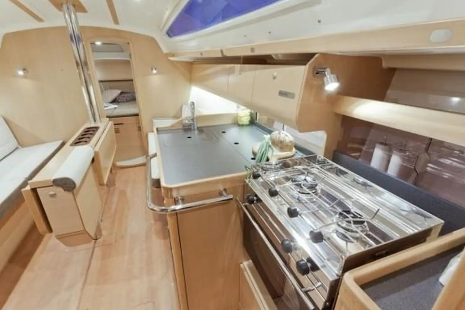 Trinity / Delphia 34 Yacht von Yachtschule Fehmarn